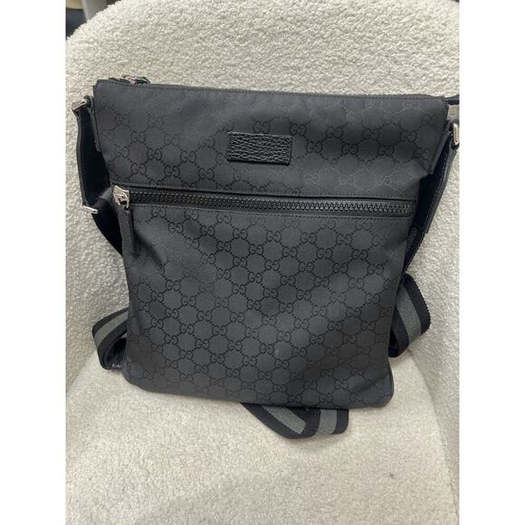 Gucci GG Black Crossbody Bag - Like New with Dustbag - Picture 1 of 8